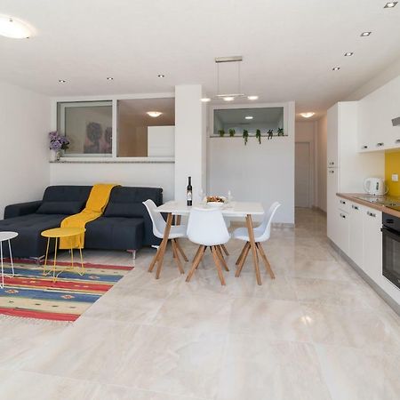 Apartment Arna Krk Town Extérieur photo