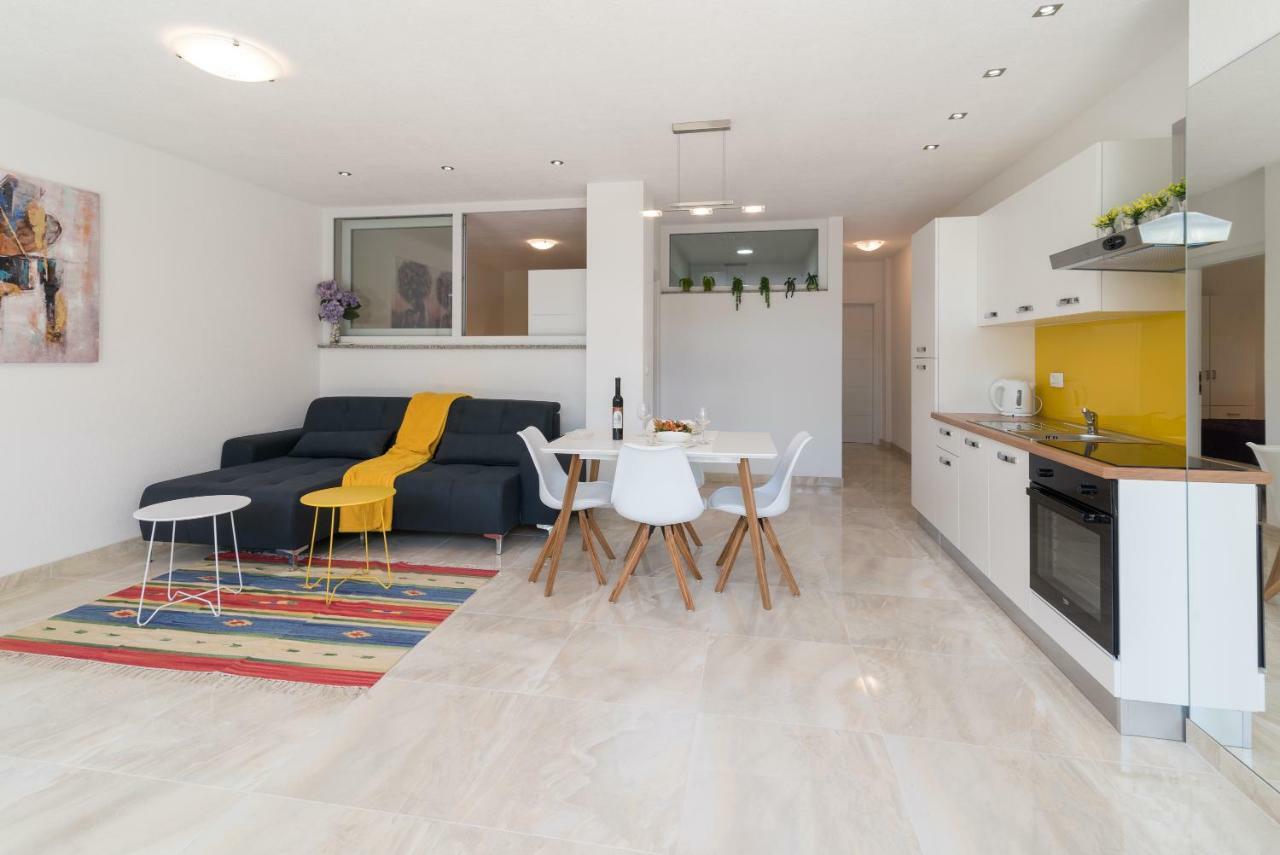 Apartment Arna Krk Town Extérieur photo